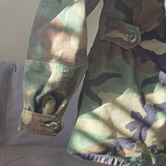 Vintage Men's Military Camouflage Jacket or Oversized Women's Jacket - Size S - Picture 6 of 6